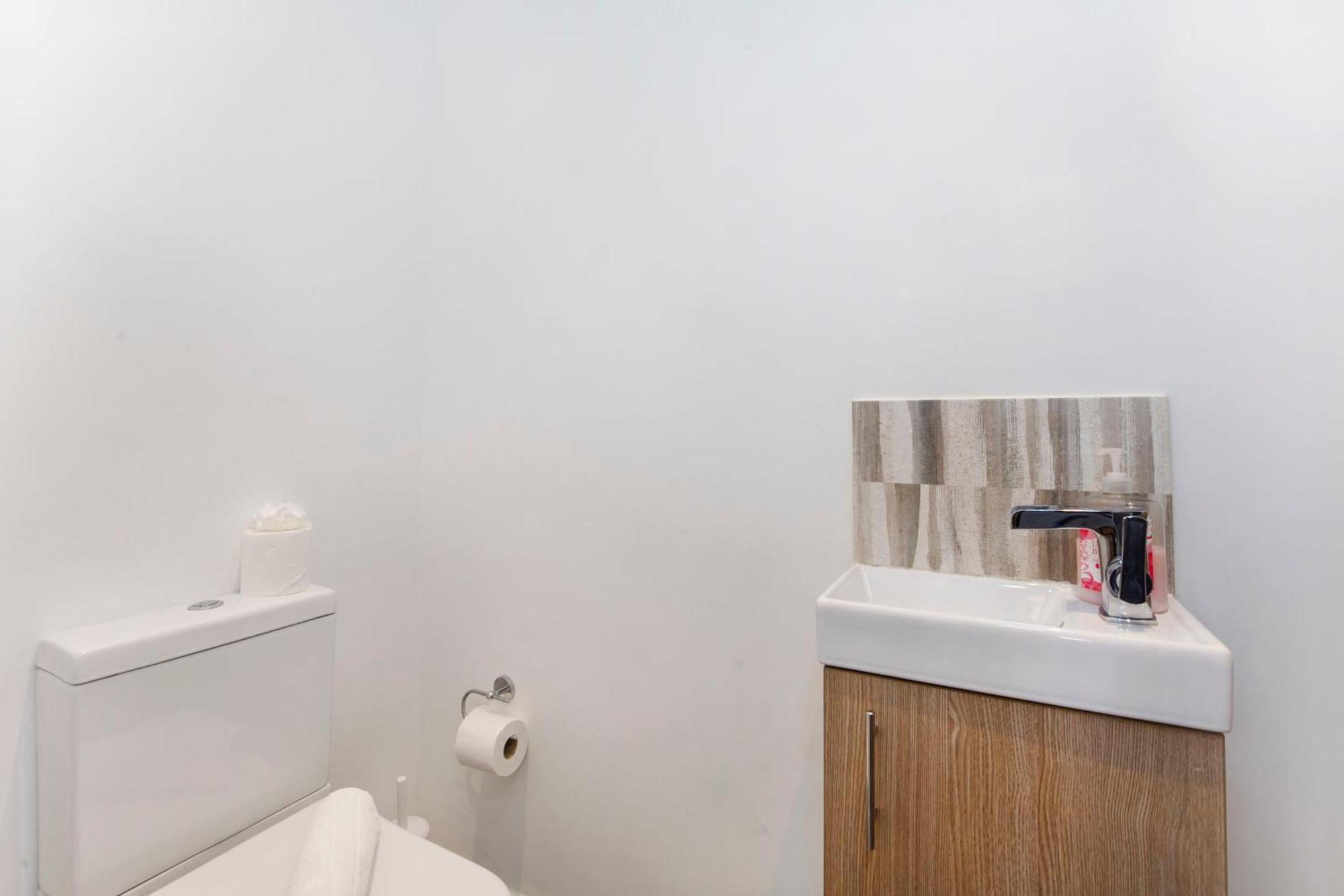 יורק White House Apartments-Free Parking 1 Car Per Apartment מראה חיצוני תמונה