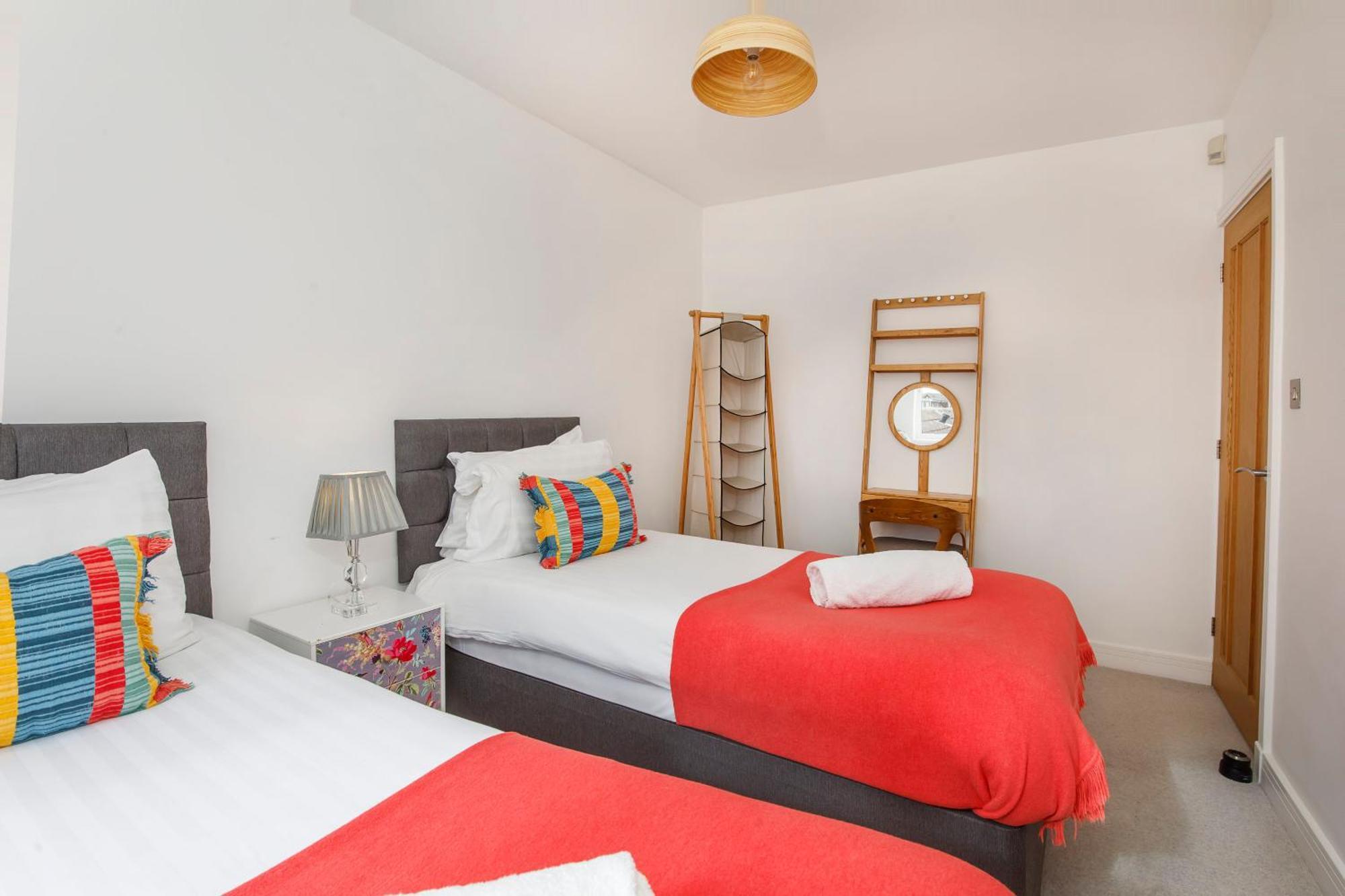 יורק White House Apartments-Free Parking 1 Car Per Apartment מראה חיצוני תמונה