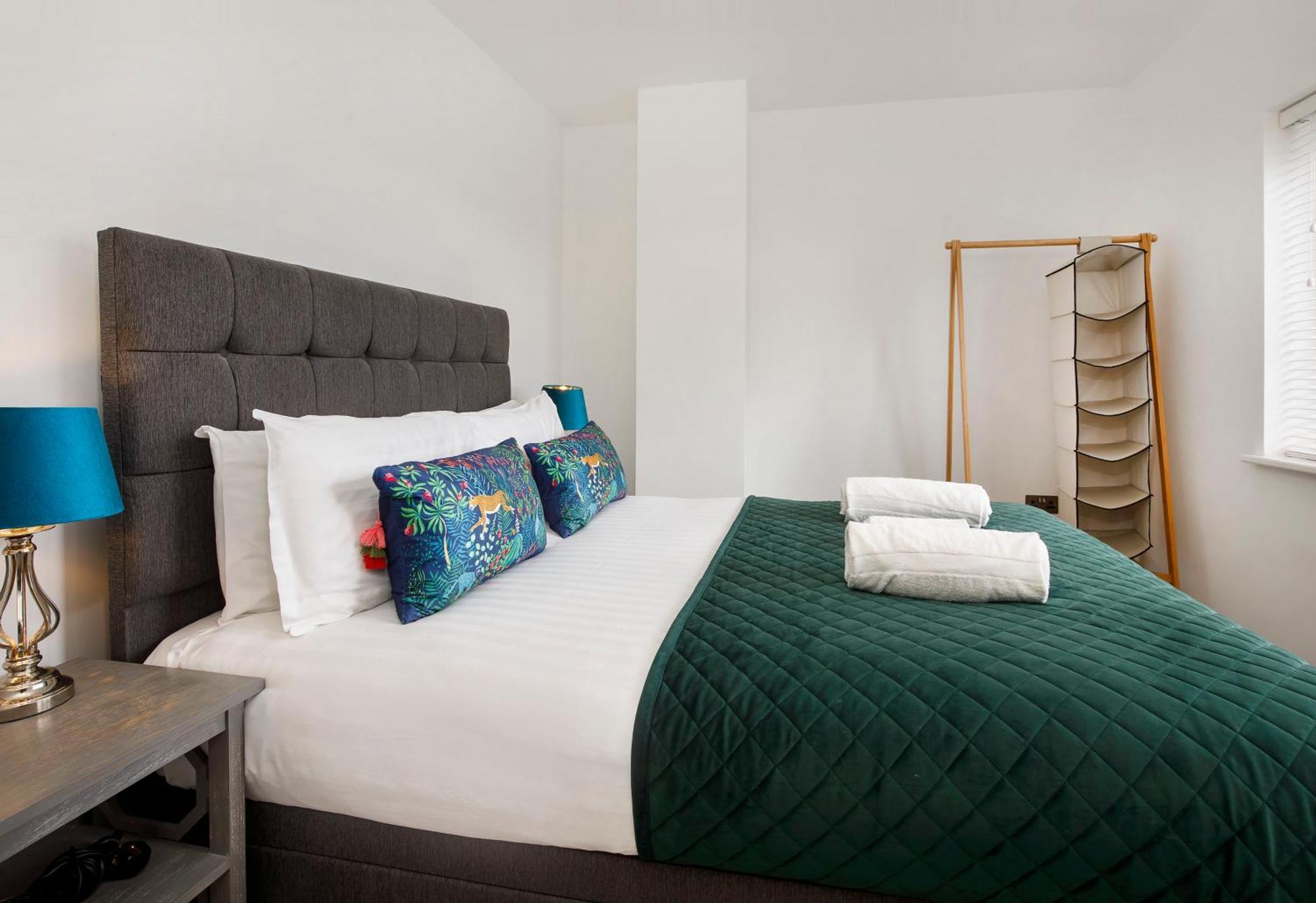 יורק White House Apartments-Free Parking 1 Car Per Apartment מראה חיצוני תמונה