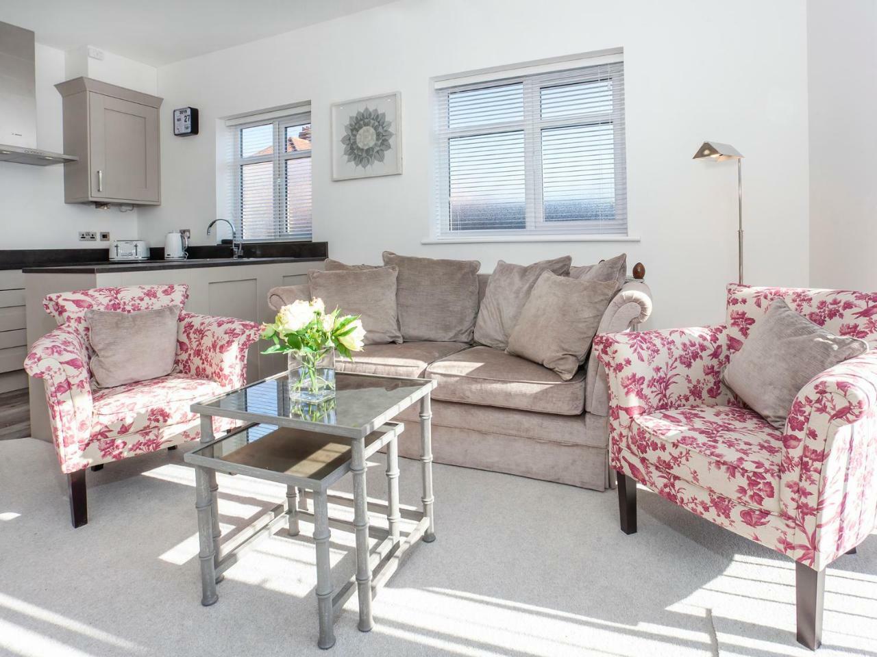 יורק White House Apartments-Free Parking 1 Car Per Apartment מראה חיצוני תמונה