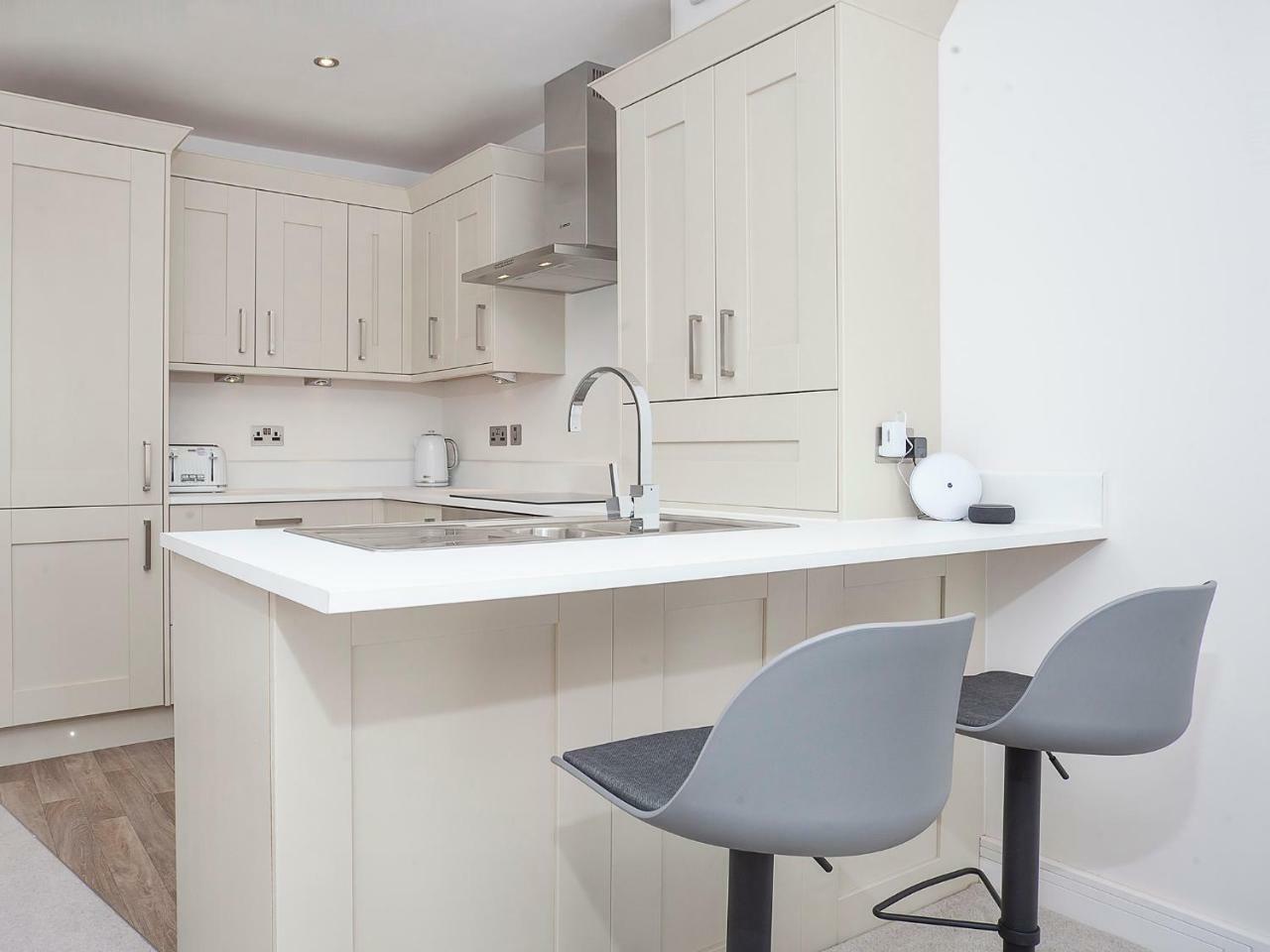 יורק White House Apartments-Free Parking 1 Car Per Apartment מראה חיצוני תמונה
