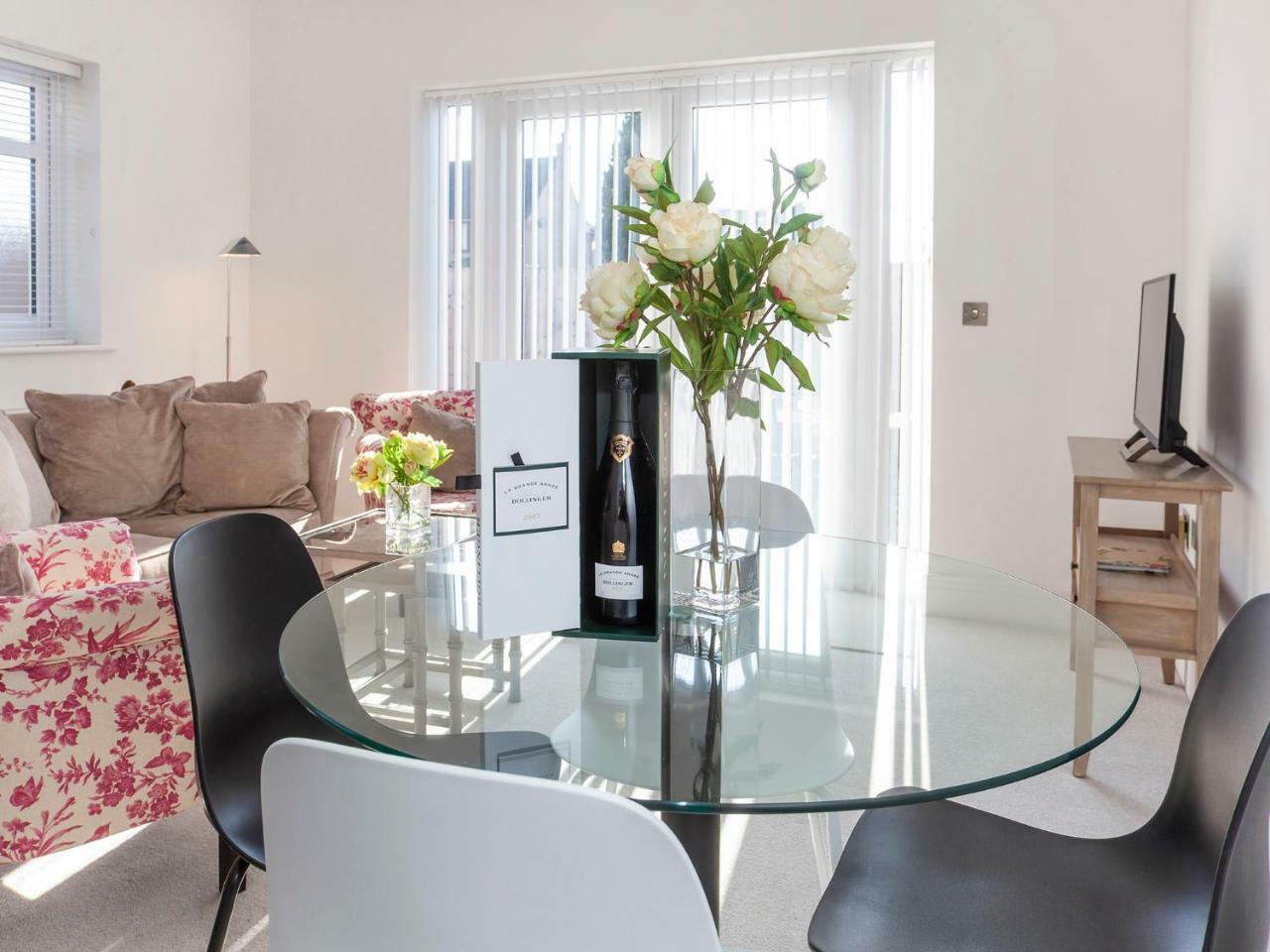 יורק White House Apartments-Free Parking 1 Car Per Apartment מראה חיצוני תמונה
