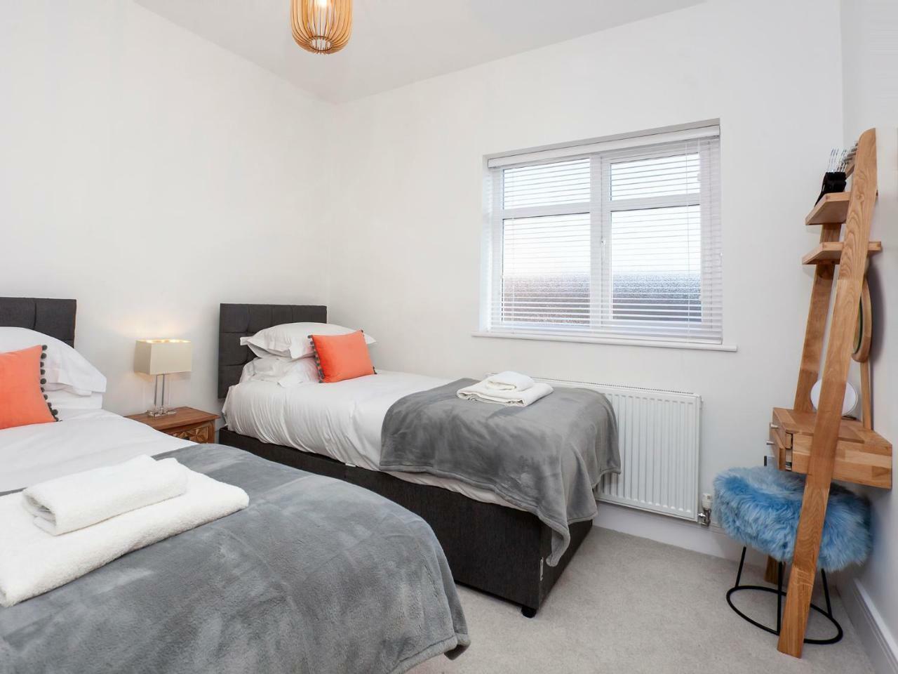 יורק White House Apartments-Free Parking 1 Car Per Apartment מראה חיצוני תמונה