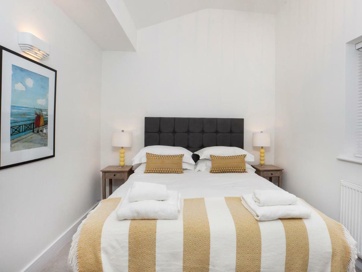 יורק White House Apartments-Free Parking 1 Car Per Apartment מראה חיצוני תמונה